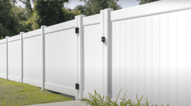 What You Can Expect From Our Vinyl Fencing: Quality, Beauty & Craftsmanship